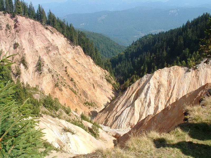 Kep 054 Rozsda-szakadek